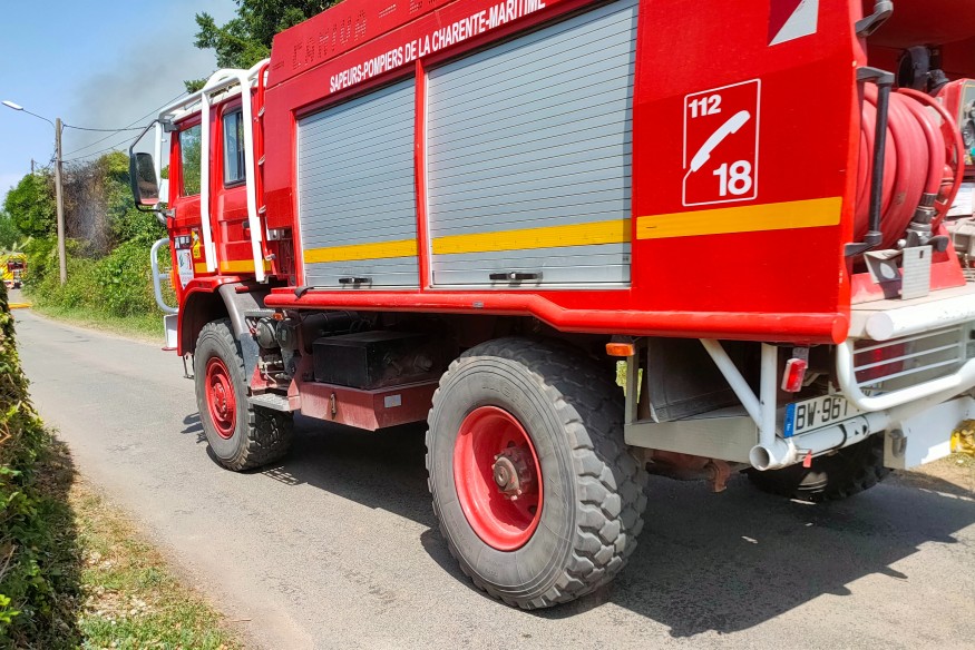 Mégafeux en Gironde : plus de 60 pompiers charentais-maritimes mobilisés jusqu'à fin août